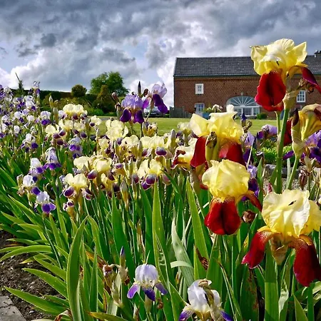 Chic A La Closerie Couette-café