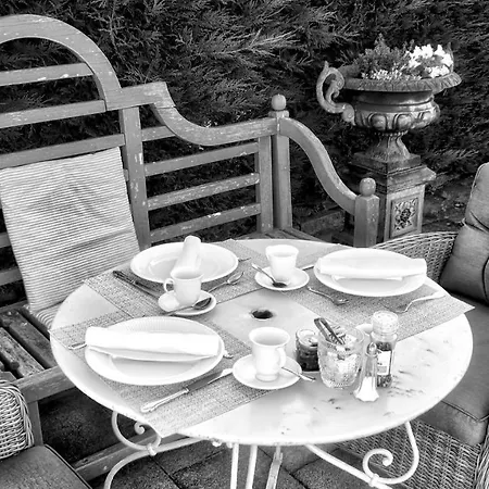 Chic A La Closerie Bed and breakfast